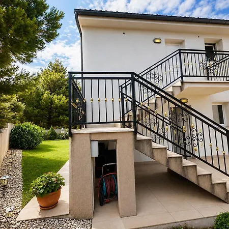 Appartement Dalmare-private Bbq Garden